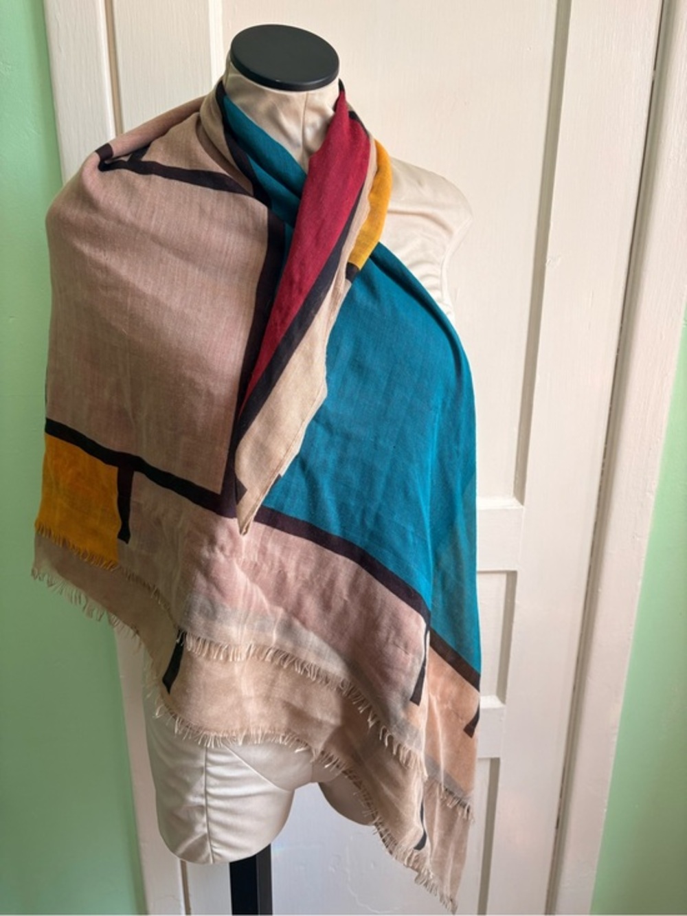 Geometric Colorblock Wrap Scarf